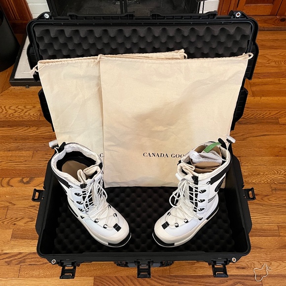 CANADA GOOSE SNOW MANTRA BOOTS - Picture 14 of 16